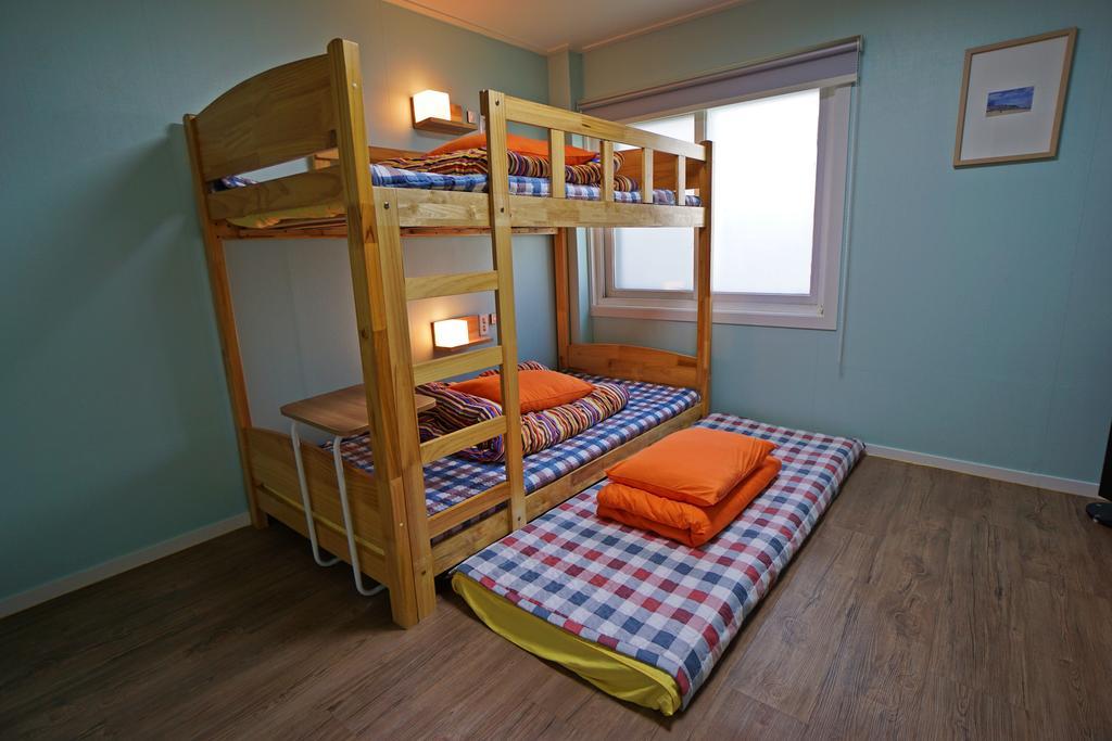 710 Guesthouse Yellow Busan Rum bild