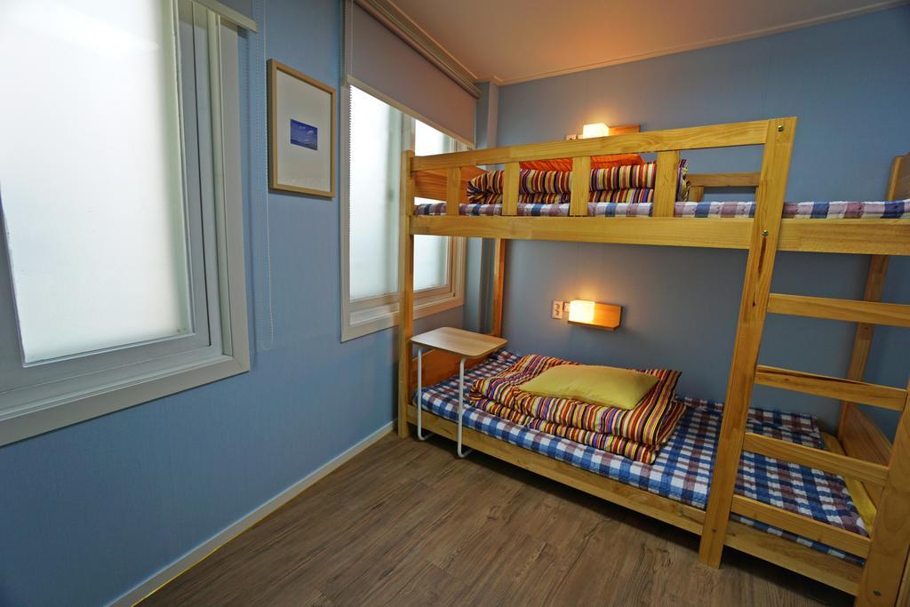 710 Guesthouse Yellow Busan Rum bild