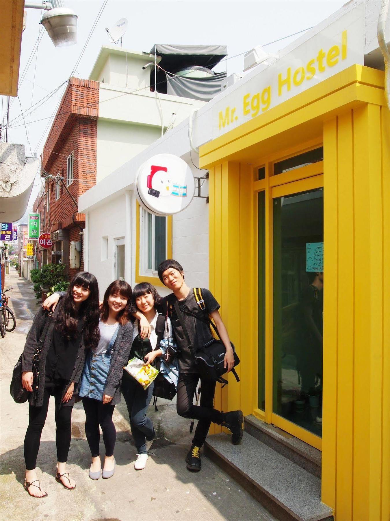 710 Guesthouse Yellow Busan Exteriör bild